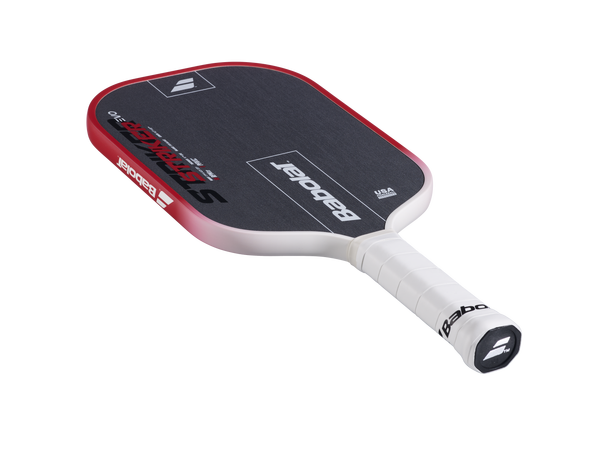 Babolat Striker Evo Pickleballracket med mye kraft og spinn.